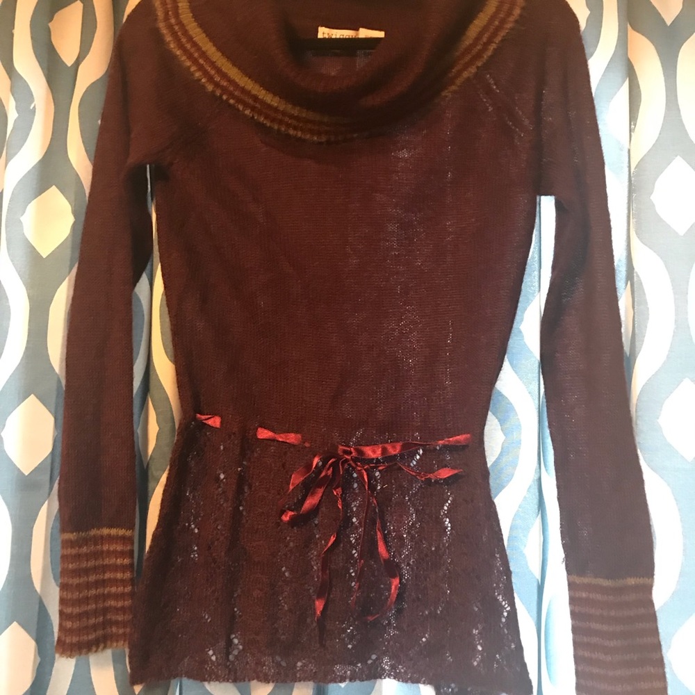 Twiggy sweater
